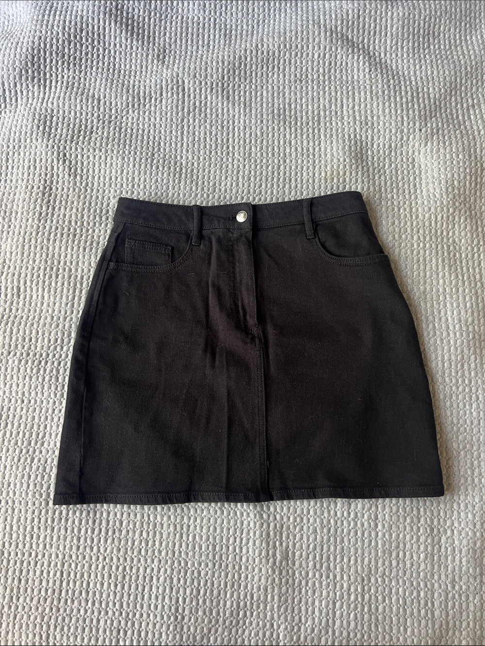 NWOT WILFRED Black Mini Skirt – Classic High-Rise A-Line